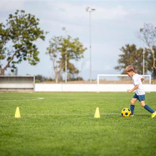 مدرسه فوتبال