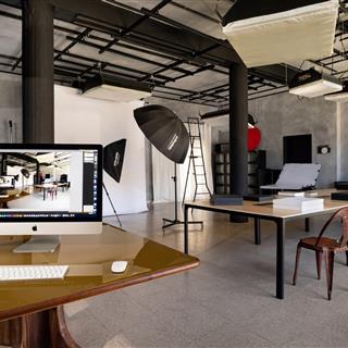 آتلیه عکاسی و فیلم‌ برداری