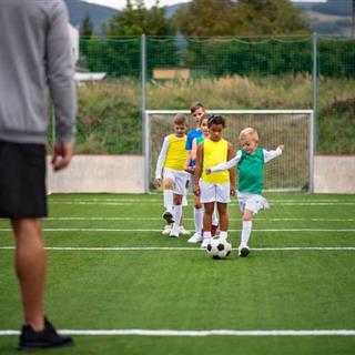 مدرسه فوتبال