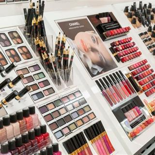  آرایشی و بهداشتی