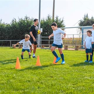 مدرسه فوتبال