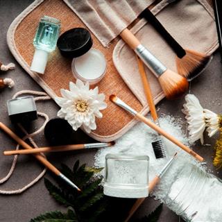  آرایشی و بهداشتی