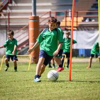 مدرسه فوتبال