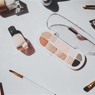  آرایشی و بهداشتی