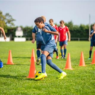 آکادمی فوتبال