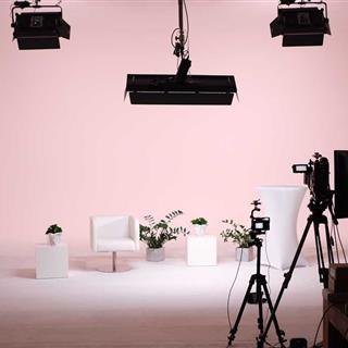 آتلیه عکاسی و فیلم‌ برداری