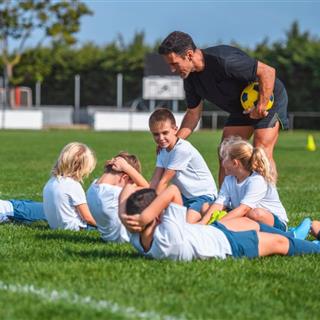 آکادمی فوتبال