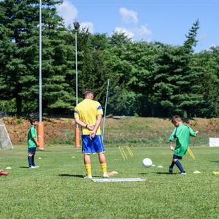 آکادمی فوتبال