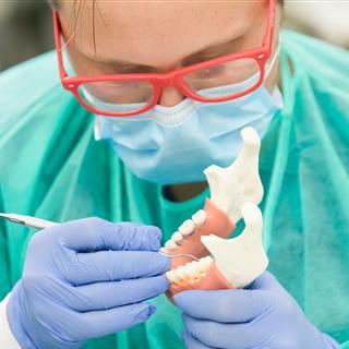 دندانپزشکی